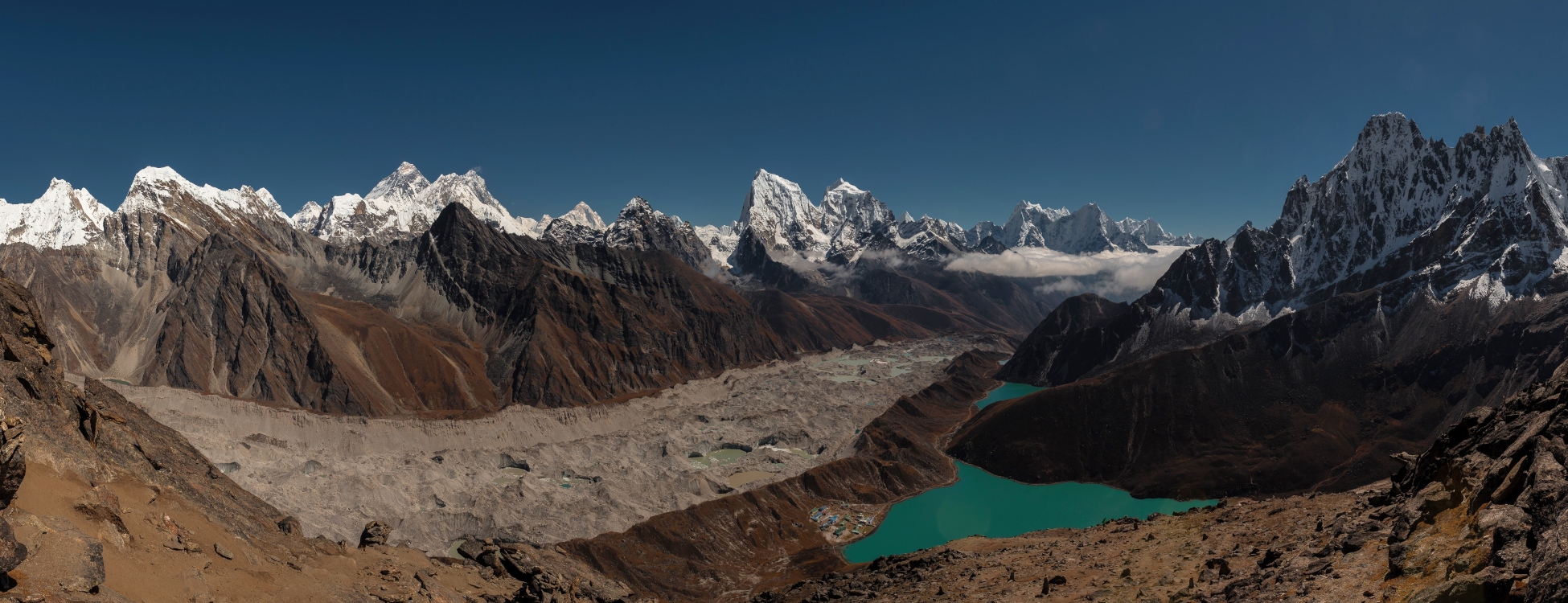 raju-gurung-XU3eXumf-Ug-unsplash (1) 
