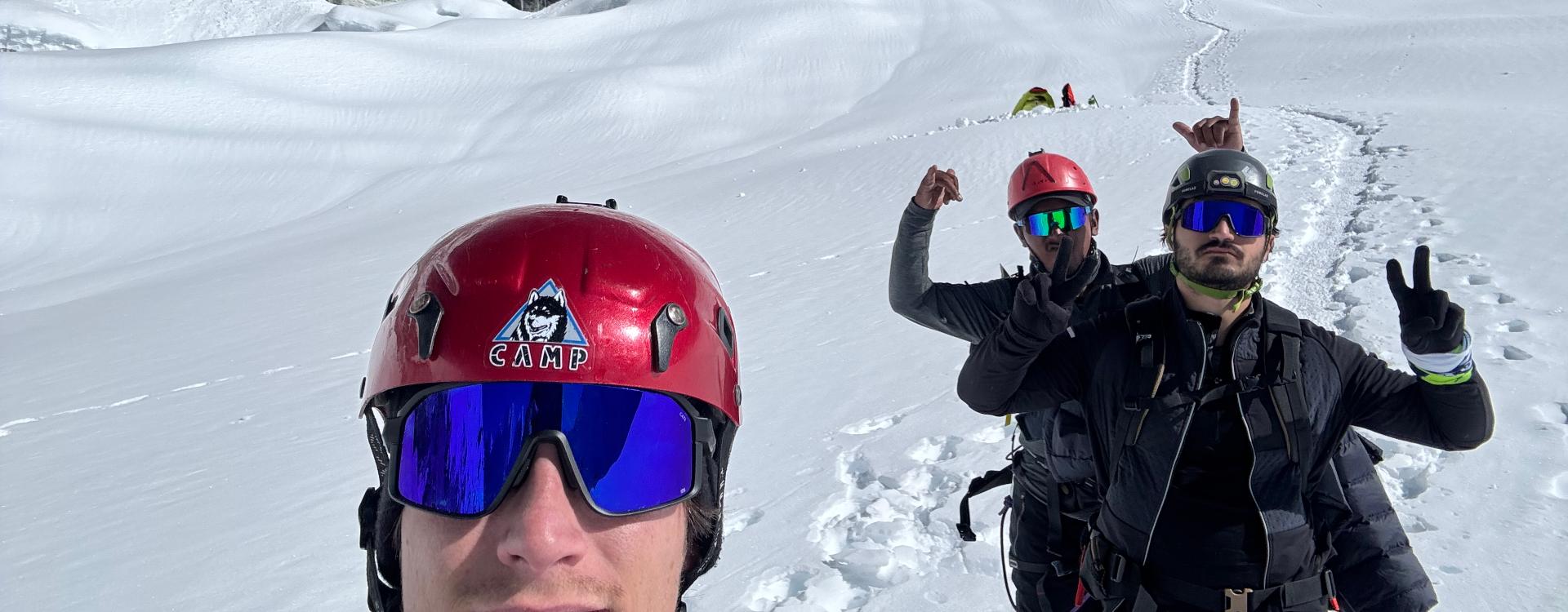 island peak with acces...